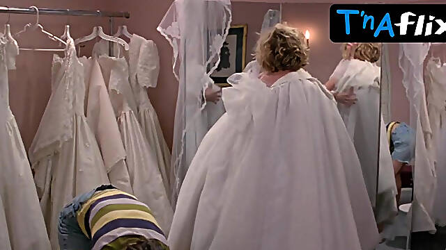 Anne Heche Sexy Scene in Walking And Talking