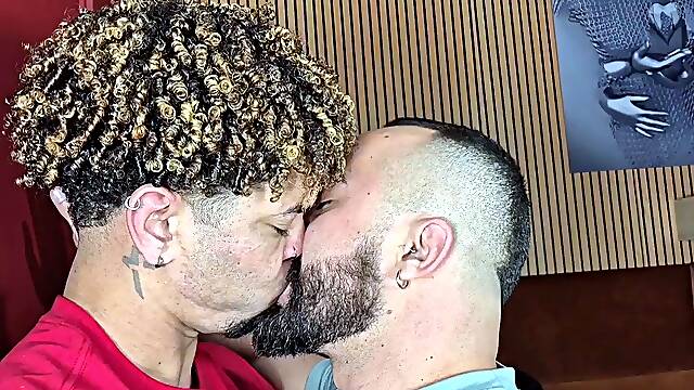 RJ MALE VIDEOS - Kissing My Boyfriend After An Argument -
