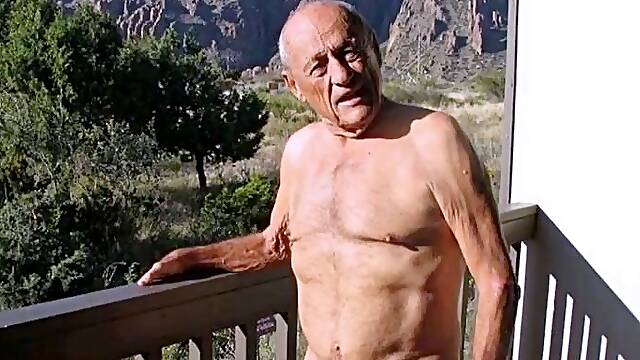 Amateur Daddy and the Spanish-Eyed Hunk