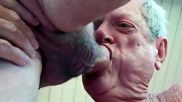 Dentured Gay Blowjob - Sucking and Enjoying It