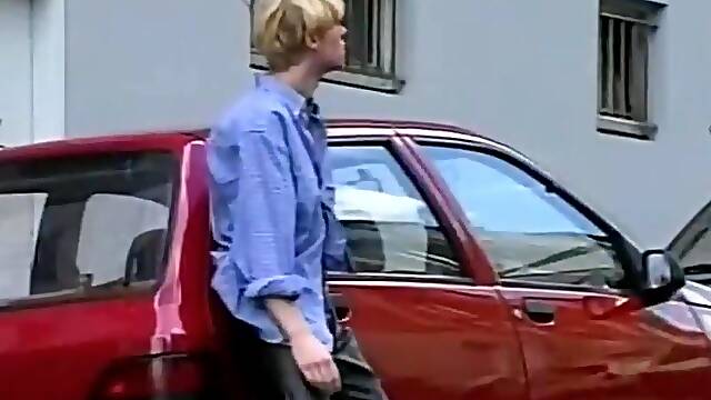 The taxi driver   the blonde twink