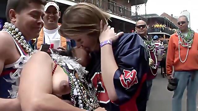 Mardi gras 2007 Big Boobs