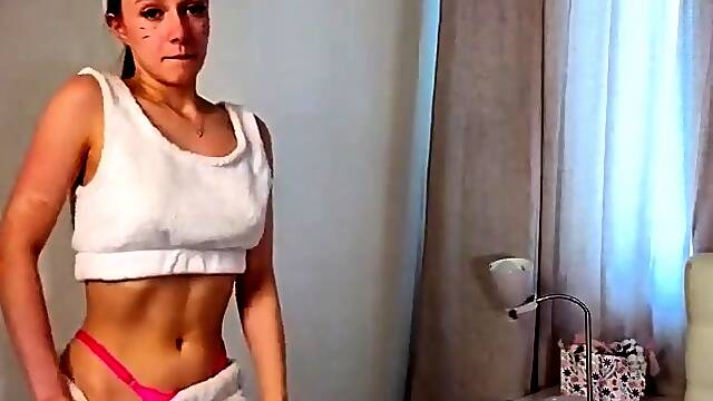 Beauty small tit amateur teen masturbating her shaved pussy