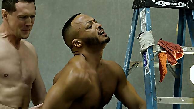 Analgaping muscular ebony riding mature