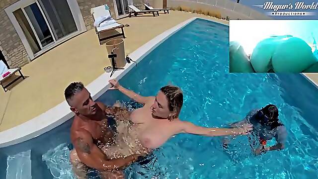 Amuse De Bauche Holiday Fuck Part I