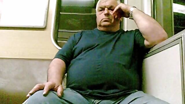 Slideshow Grandfather Alone