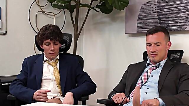 The slender lad jerking off his boss and asks for more money