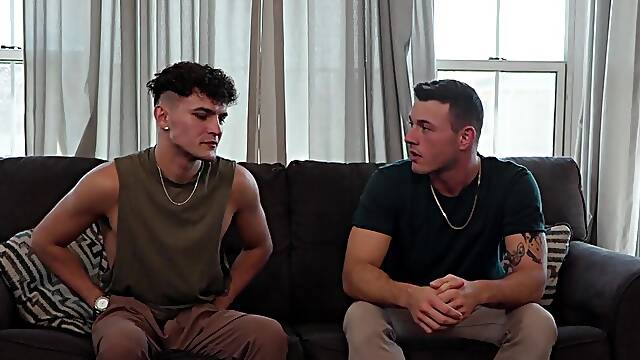 Teen with a great booty gets naked and prepares for a bang