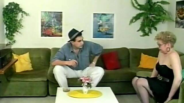 German Mature Pissing