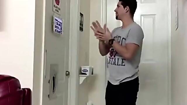 Tricked: Latino Came in 4 Minutes at the Gloryhole