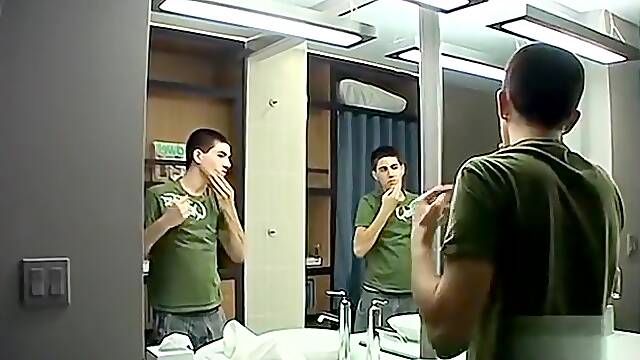 Mike's Shower Boy Wank Eat Cum 1446