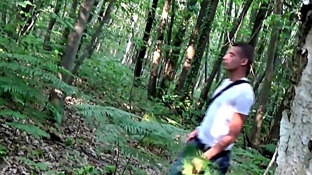 Justin fucked by straight Arab in wood cruising outdoor - CrunchBoy