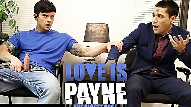 NextDoorStudios - Tatted Hunk Falls For Closetcase