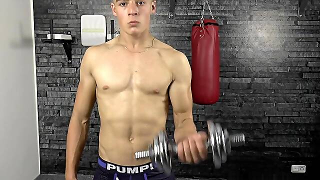 Muscle Flex - Casting 16 - EastBoys