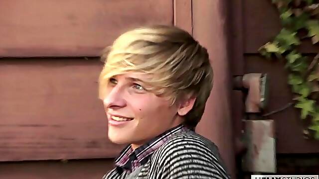 Jessie Montgomery & Evan Parker in Jessie's Photo Shoot - HelixStudios