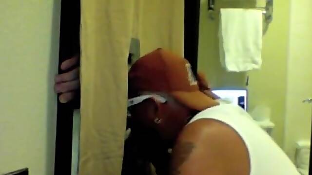 Gloryhole Blowjob At Gay Days - GloryholeHookups