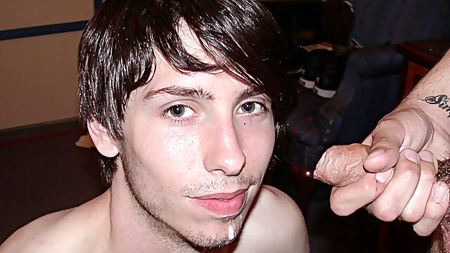 Kurt Sullivan & Mic Vargas in Delivering Seed Scene 1 - Bromo