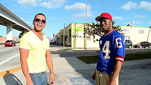 Straight Thug Gets Tricked Out - ThugHunter