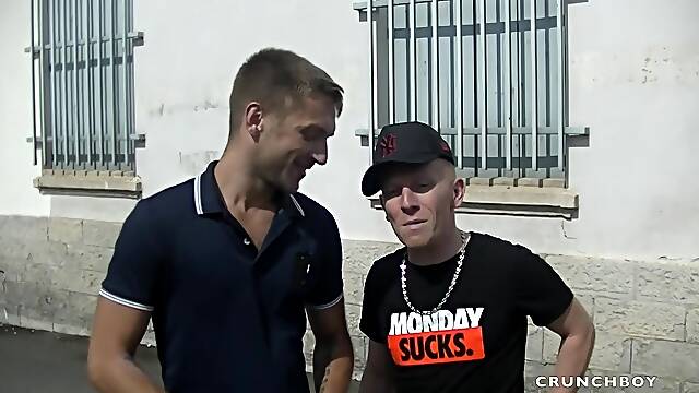 ROMANTIK fuckede bareback by the french twink ALEC B for CRUNCHBOY