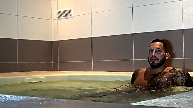 Secret webcam with Aymeric Deville used by Viktor Rom in jacuzzi - HomeWebCamera