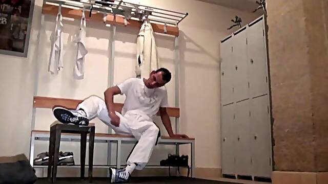 Sucked at the sport in Paris - CrunchBoy