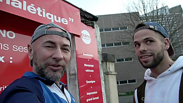 Kevin David sucking by French bottom outdoor and massage - CrunchBoy