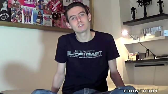 The french twink Yohan fucked by Calixte - CrunchBoy