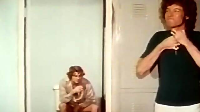 Vintage Glory Hole and Bathroom Action - A DREAM OF BODY (1972)