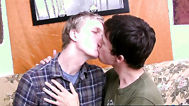Greedy Jaret had a facial after sucking the hard rod of gorgeous Brandon