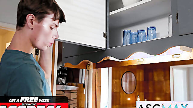 Horny Twink CYRUS STARK Seduces 'Straight' Stepdad
