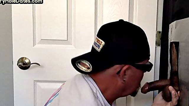 Gloryhole DILF sucks before fucked in asshole
