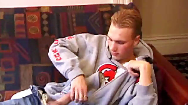 Its raining outside and Tye has nothing better to do than beat off. He has a long fat cock that looks perfect, when oiled up. Tye enjoys stroking, but has even more fun when he greases up a...