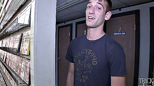 Amateur straight fooled into gay gloryhole BJ before cumshot