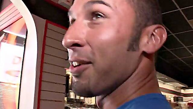 Fooled str8 gloryhole sucked and by gay dude