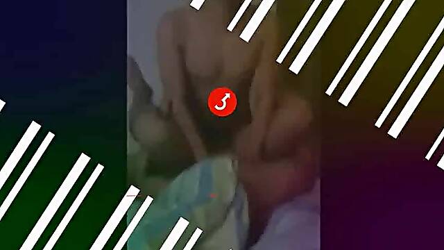 Young chinese couple fucking on bed (2'14'')