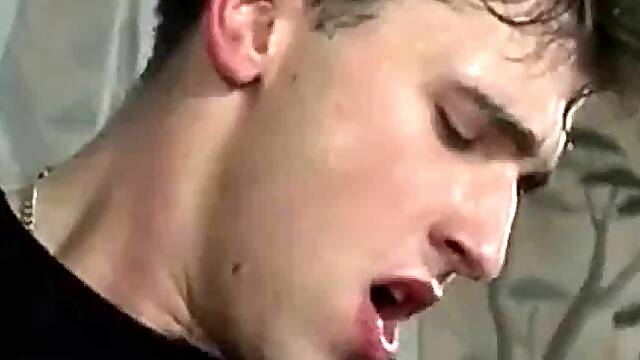 Cum Kissing Amateur Bukkake Boys