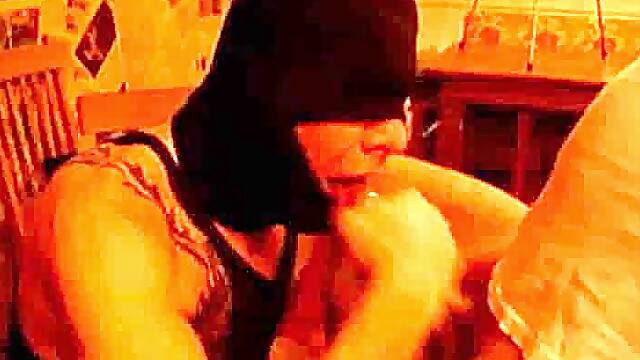 Amateur Bukkake with Big Cock