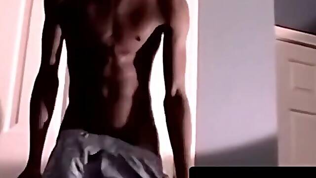 Black amateur lubed BBC stroking to creamy satisfaction