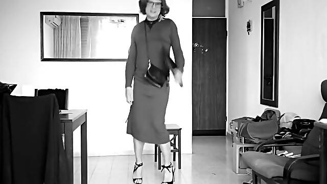 Crossdresser Teacher Dance