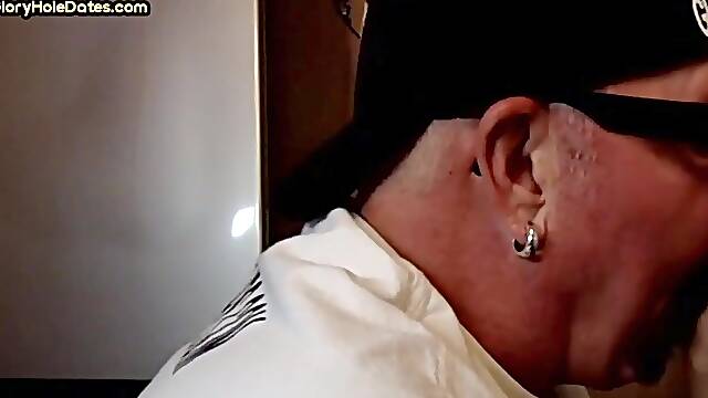 Gloryhole gaydaddy sucks cock in closeup till cum in mouth