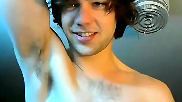 ZackRandall.net - American Randall licking uncut dick