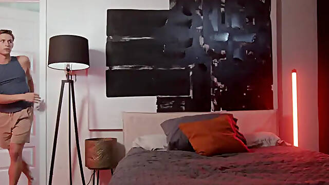 Men: Twink Fucker Zanes Unwanted Guest