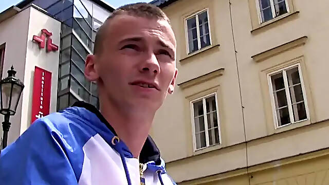 Czech Hunter: A Journey from Shyness to Confidence with Cash