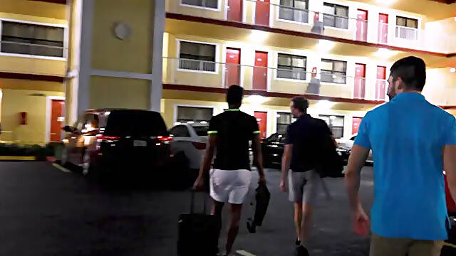 Masqulin: Depraved Dudes Dirty Up The Hotel Room
