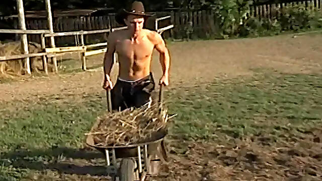 Tanned Temptation: Young Farm Hand Wanks