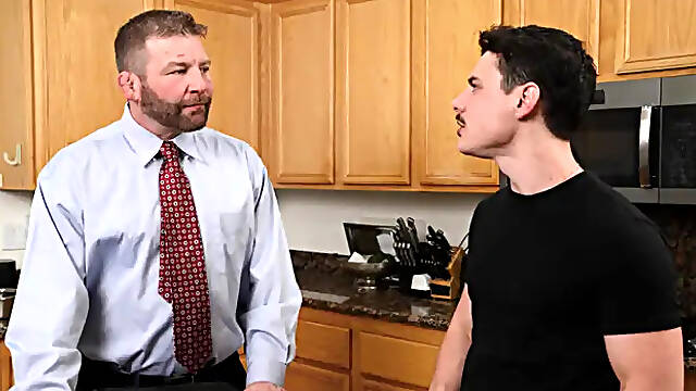 Family Creep: Big Surprises for Two Men in Heat