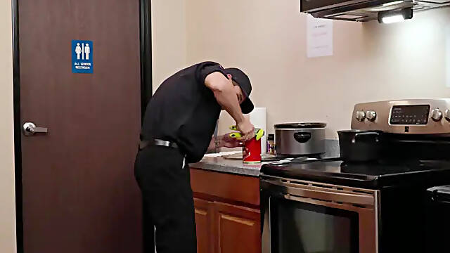 Next Door Originals: Tattooed Dudes Take Barebacking