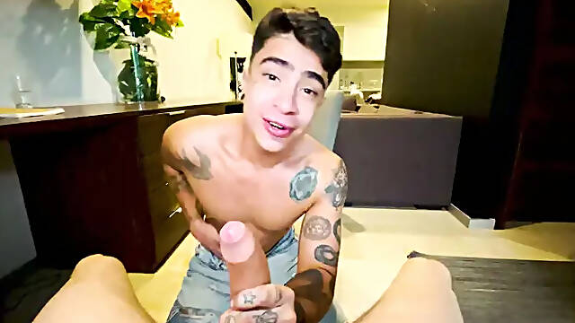 AmateurGayPOV: Cains Colombian Language of Love