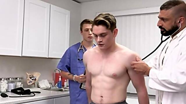 DoctorTapes - Hard nailining accompanied by student