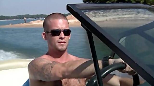 Str8togay.com - Gagging amongst inked american cop